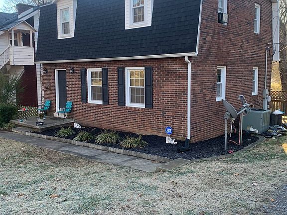 3rd image of 618 E Broad St