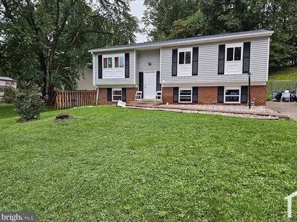 14398 Stella Ct, Woodbridge, VA 22193