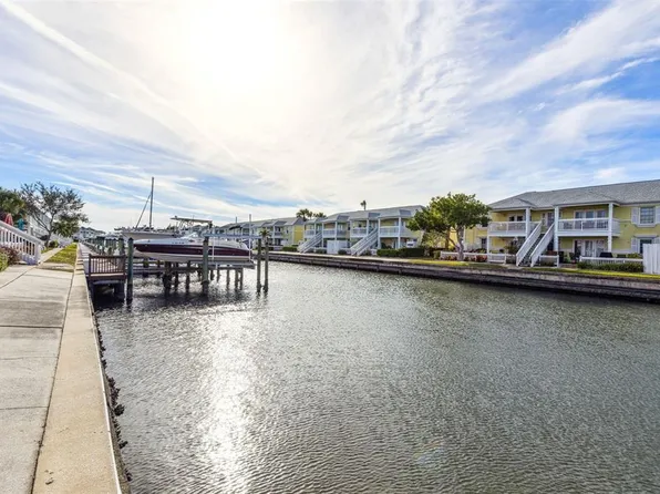 5015 Coquina Key Dr SE APT C, Saint Petersburg, FL 33705