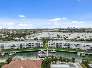 1070 Sugar Sands Blvd APT 382, Riviera Beach, FL 33404