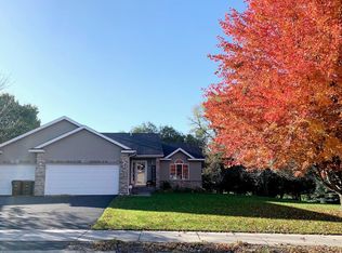 823 Fox Trl, Buffalo, MN 55313