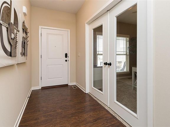 5th image of 1570 SE Waddell Way