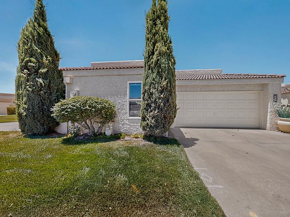4th image of 560 Eastlake Dr SE
