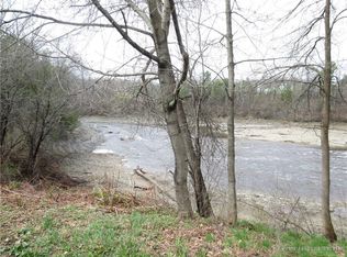 6 Short Wharf Rd, Hampden, ME 04444