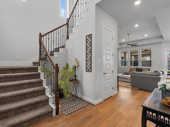 5th image of 2214 Navo Lane