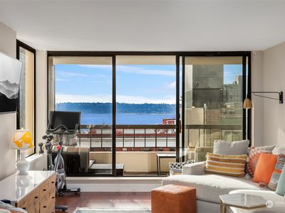 2201 3rd Avenue #1102, Seattle, WA, 98121