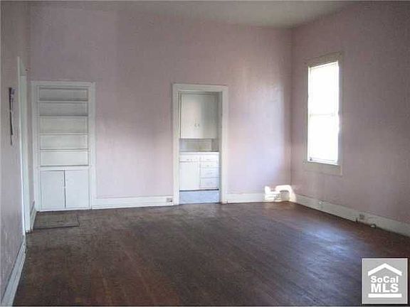 2nd image of 416 N Olive St