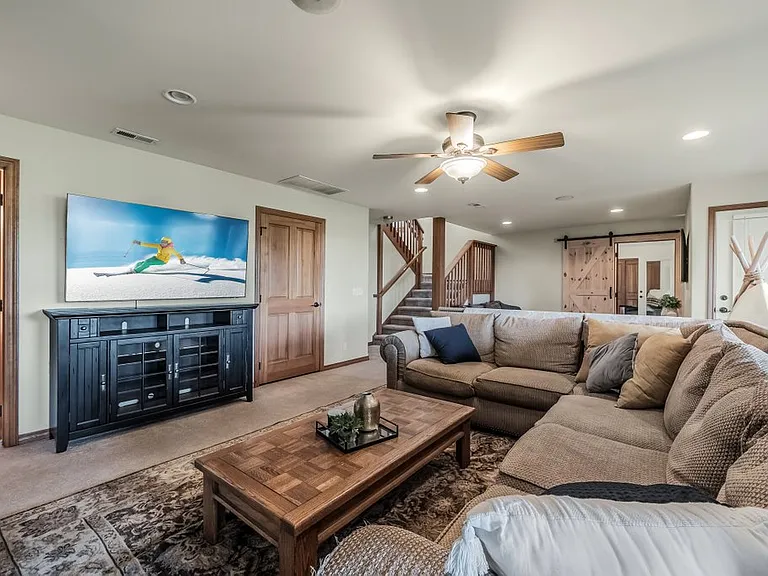 614 Granite Ridge Dr — Photo 12