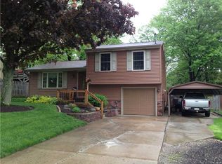 211 Maple Dr, Beaver, PA 15009