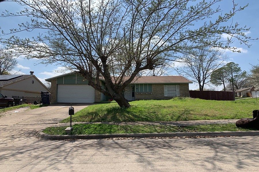 1st image of 1702 High Meadow Dr