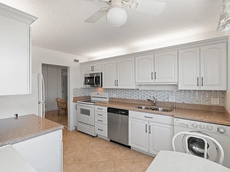 5200 N Ocean Blvd #710B — Photo 15