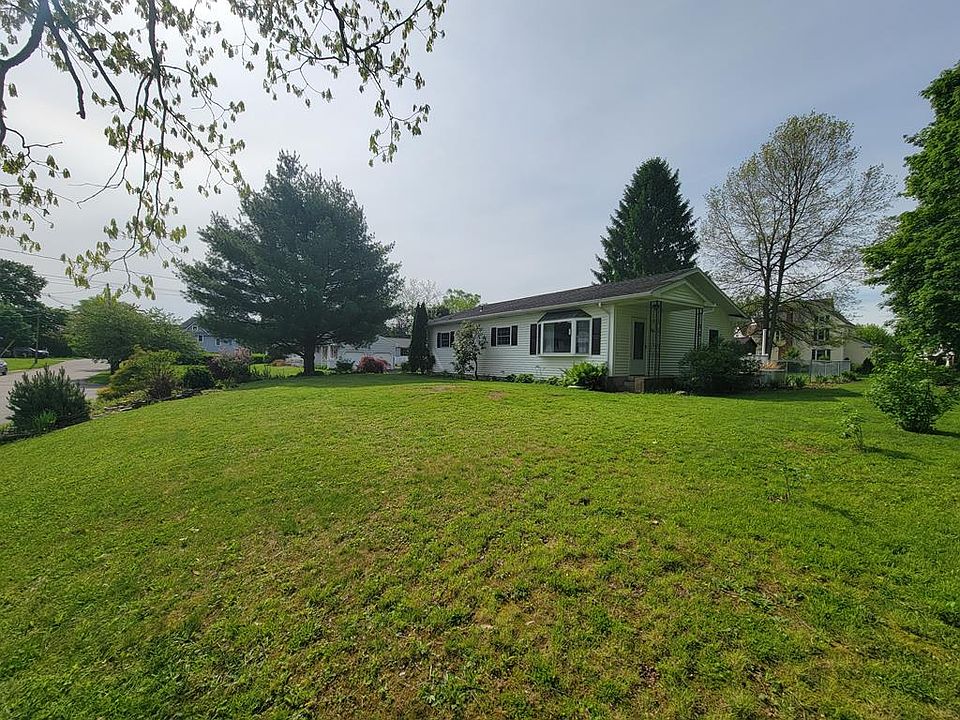 1st image of 15 Elliott St