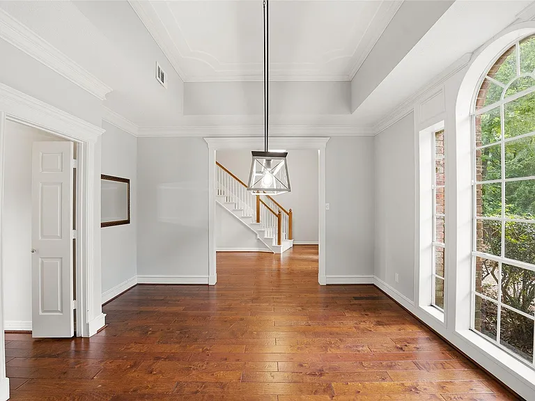 95 Rush Haven Dr — Photo 5