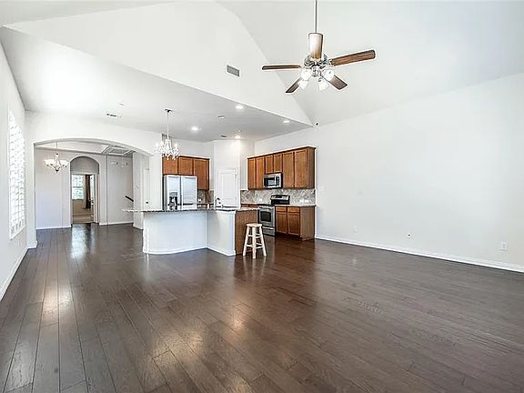 2nd image of 8760 Iron Horse Dr