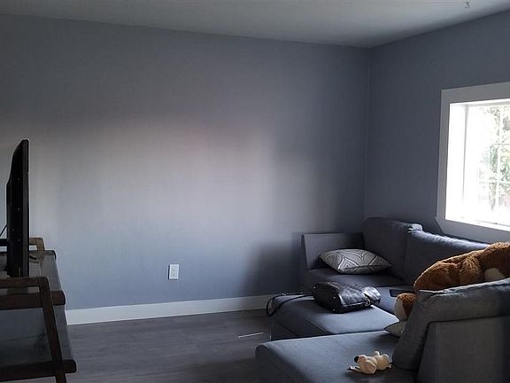 5th image of 501 S 12th St