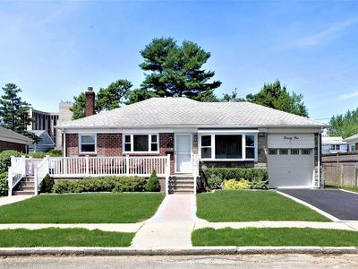 91 Rita Dr, East Meadow, NY, 11554