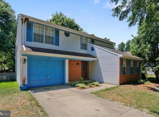 275 College Manor Dr, Arnold, MD 21012