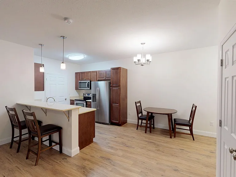 407 Olympic Ln — Photo 6