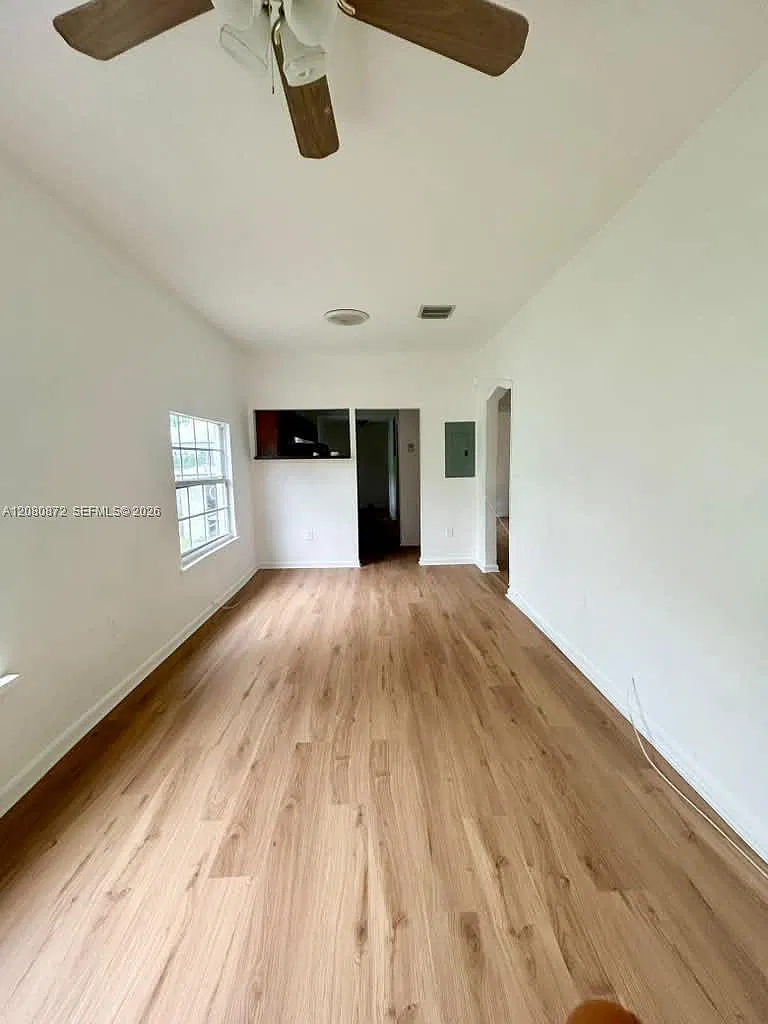 Peters Add To Pramar Sub — Photo 4