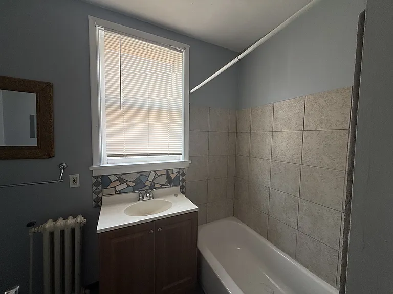 205 Lake Ave — Photo 8