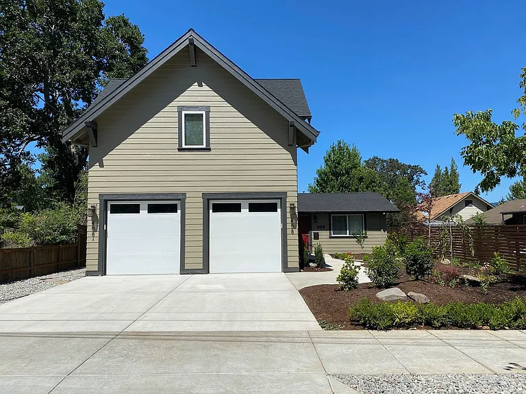 408 Pine St — Photo 17