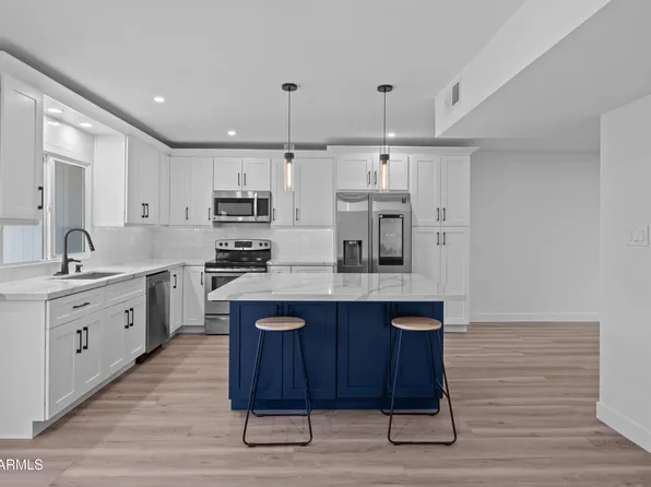 8214 E MCDONALD Drive, Scottsdale, AZ 85250