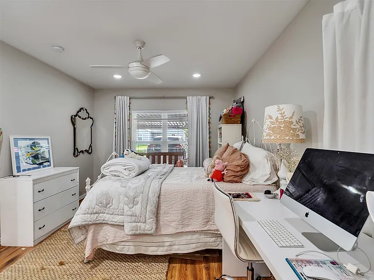 10309 Chesterfield Dr — Photo 14