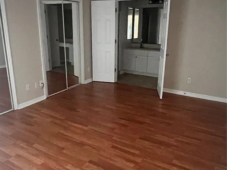 4618 SW 7th Pl — Photo 5