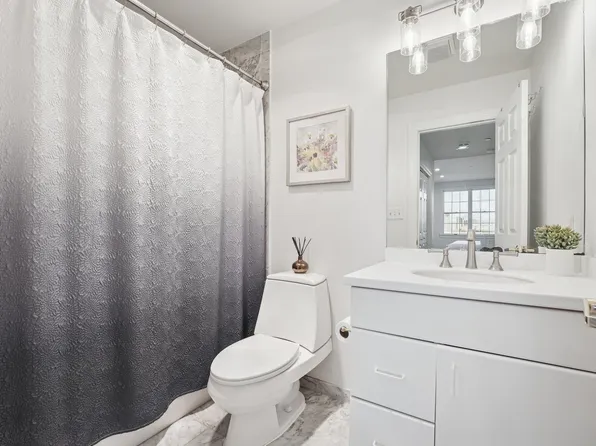 206 Shearwater Ct West image 12 of 26