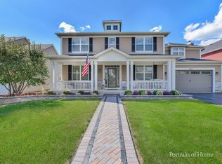 211 Woodford Rd, Oswego, IL 60543