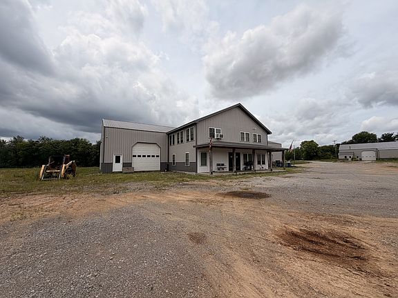 2nd image of 2196 Carneal Ln