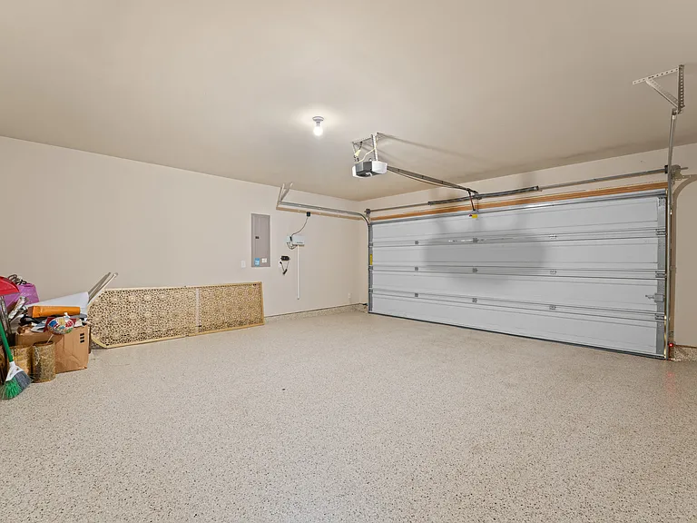 600 Fishback Cir — Photo 33