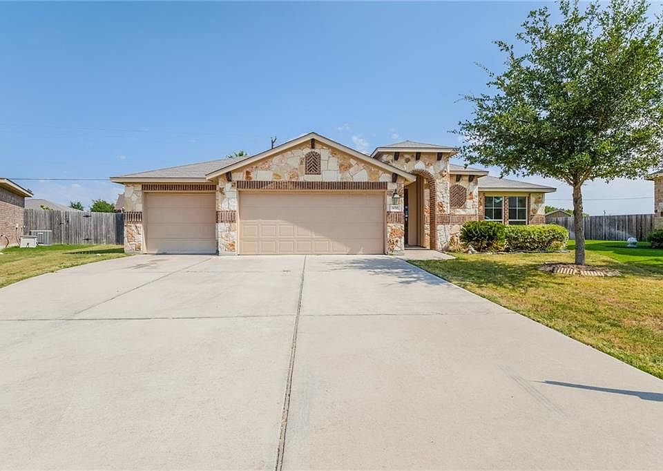 1st image of 1016 Blackman Ct