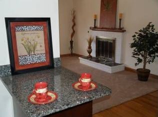 37 University Ave, Burlington, MA 01803