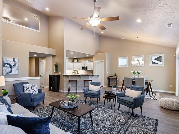 Umpqua - Great Room 2