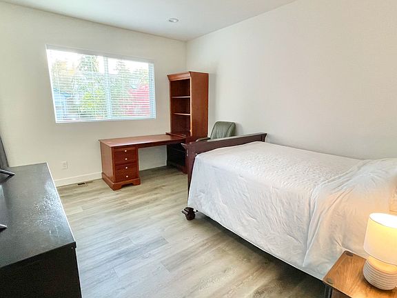 5th image of 9500 College Way N