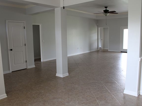 3rd image of 135 Alicia Dr