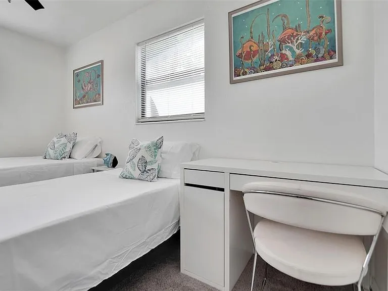 4731 W Montgomery Ave — Photo 43