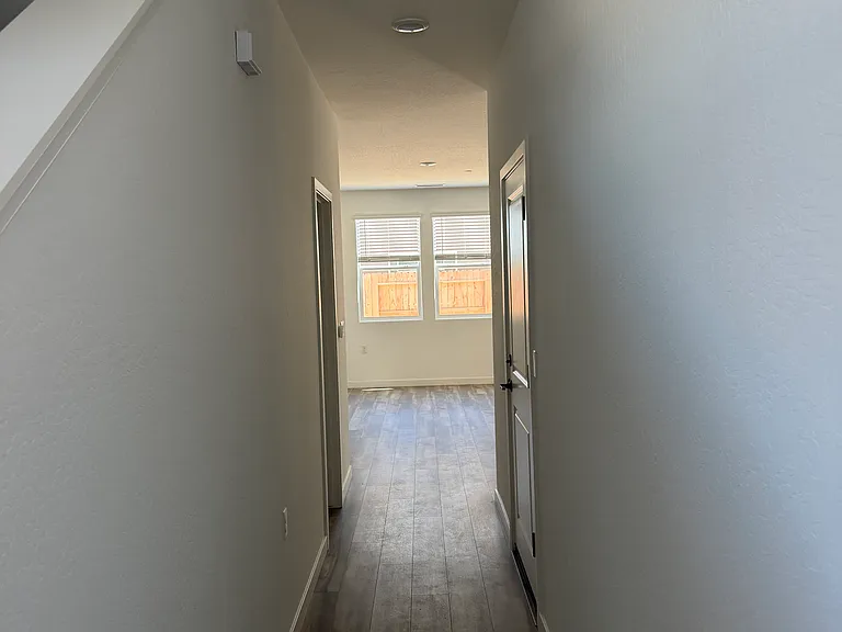 6063 W Flint Way — Photo 2