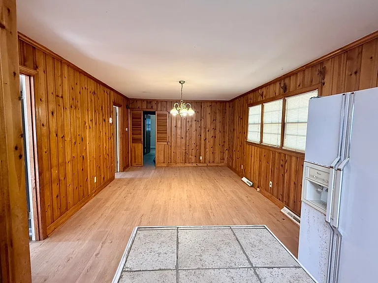 2609 Hickory Ave — Photo 9