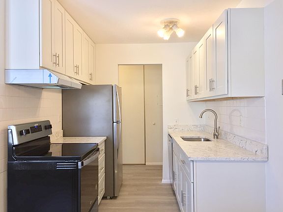 Brand New Kitchen with all new Whirpool appliances