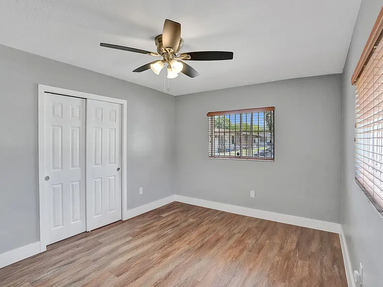 2145 NW 100th St — Photo 20