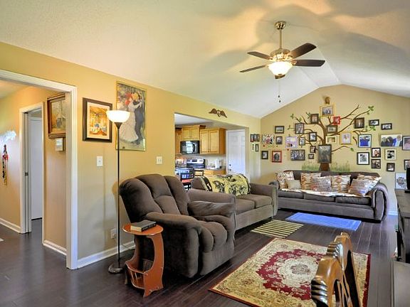 4th image of 307 Mills Dr