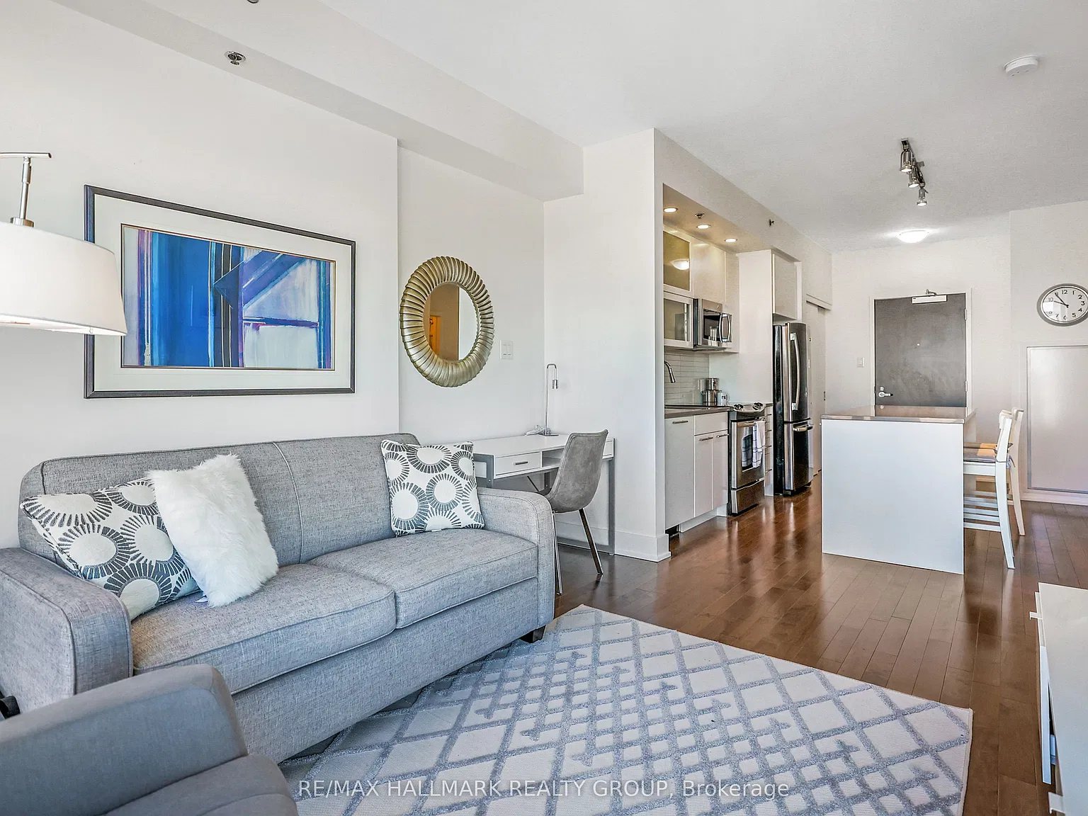 1 bed, $2,375 — Photo 3