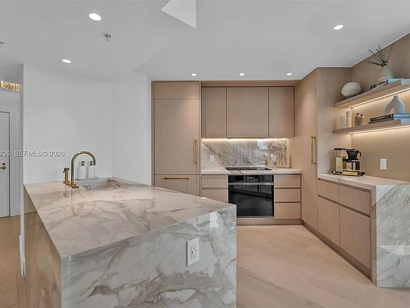 4th image of 9201 Collins Ave APT 422