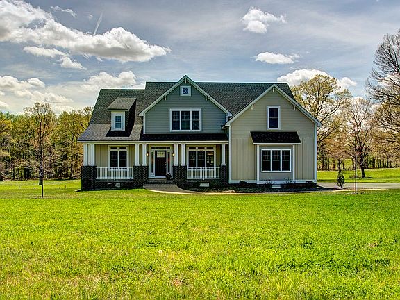 3+ Acres w/mature hardwoods