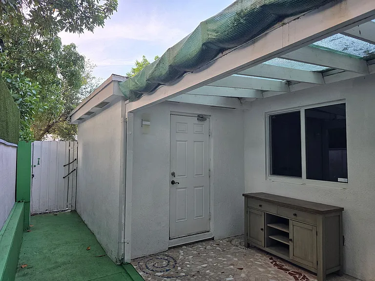 1922 Garfield St #1 — Photo 22