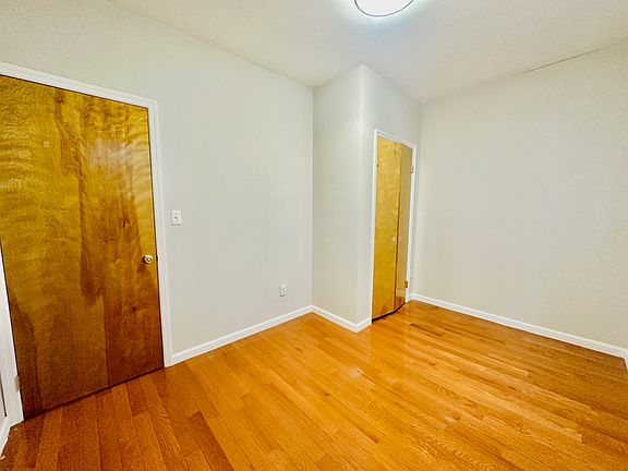 4th image of 230 W 24th St APT 3W