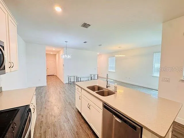 2233 Shadowland Loop — Photo 15