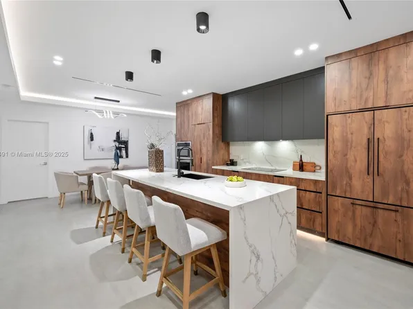 2268 SW 16th Ter, Miami, FL 33145